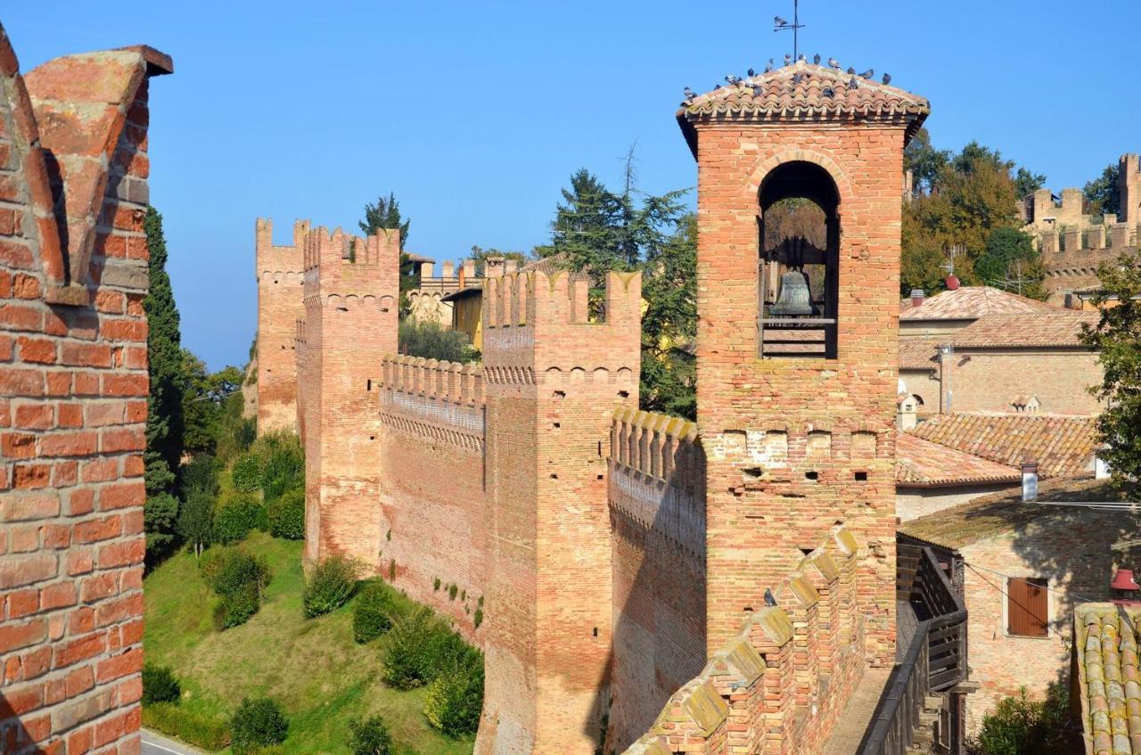 One Bedroom Appartement With Garden At Urbino Exterior photo