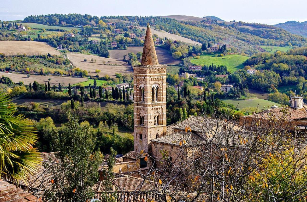 One Bedroom Appartement With Garden At Urbino Exterior photo