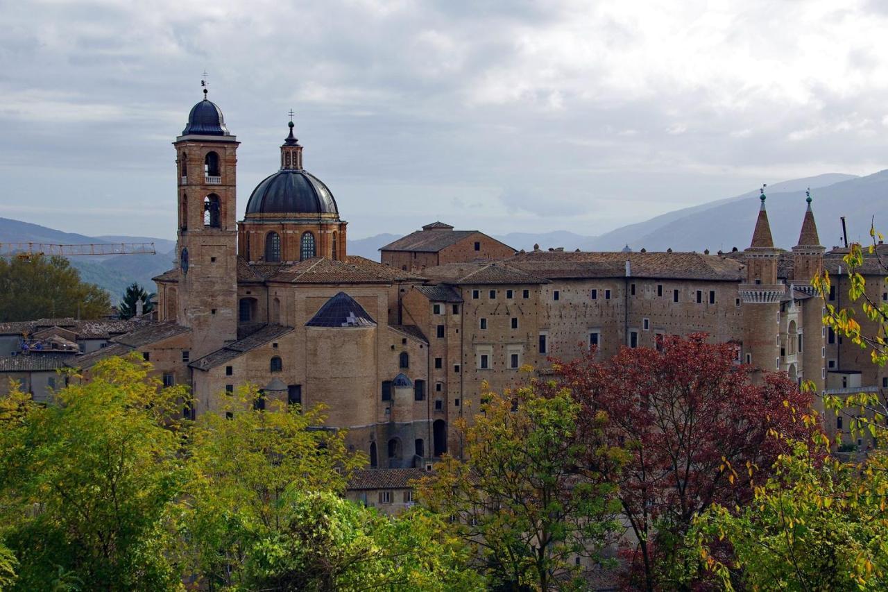 One Bedroom Appartement With Garden At Urbino Exterior photo